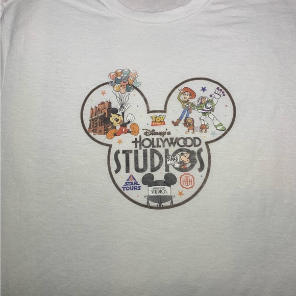 Disney Hollywood Studios shirt. - Picture 2 of 5